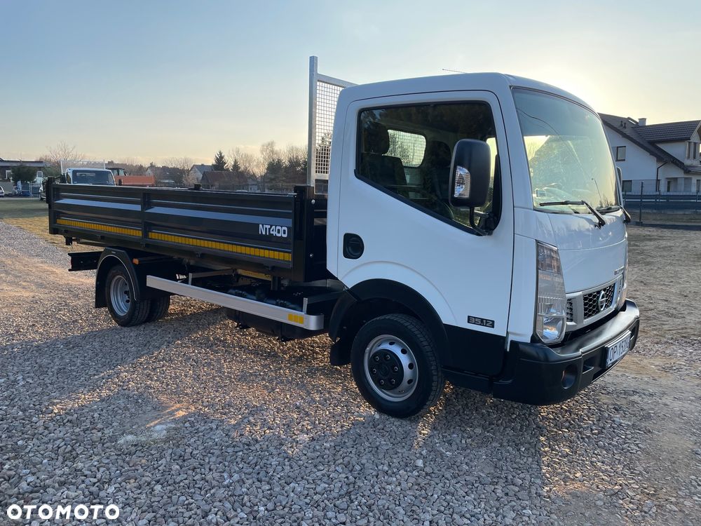 Nissan Cabstar NT400 - 29