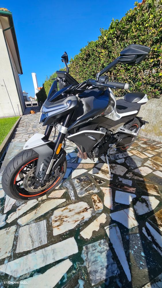 CF Moto 800NK - 10
