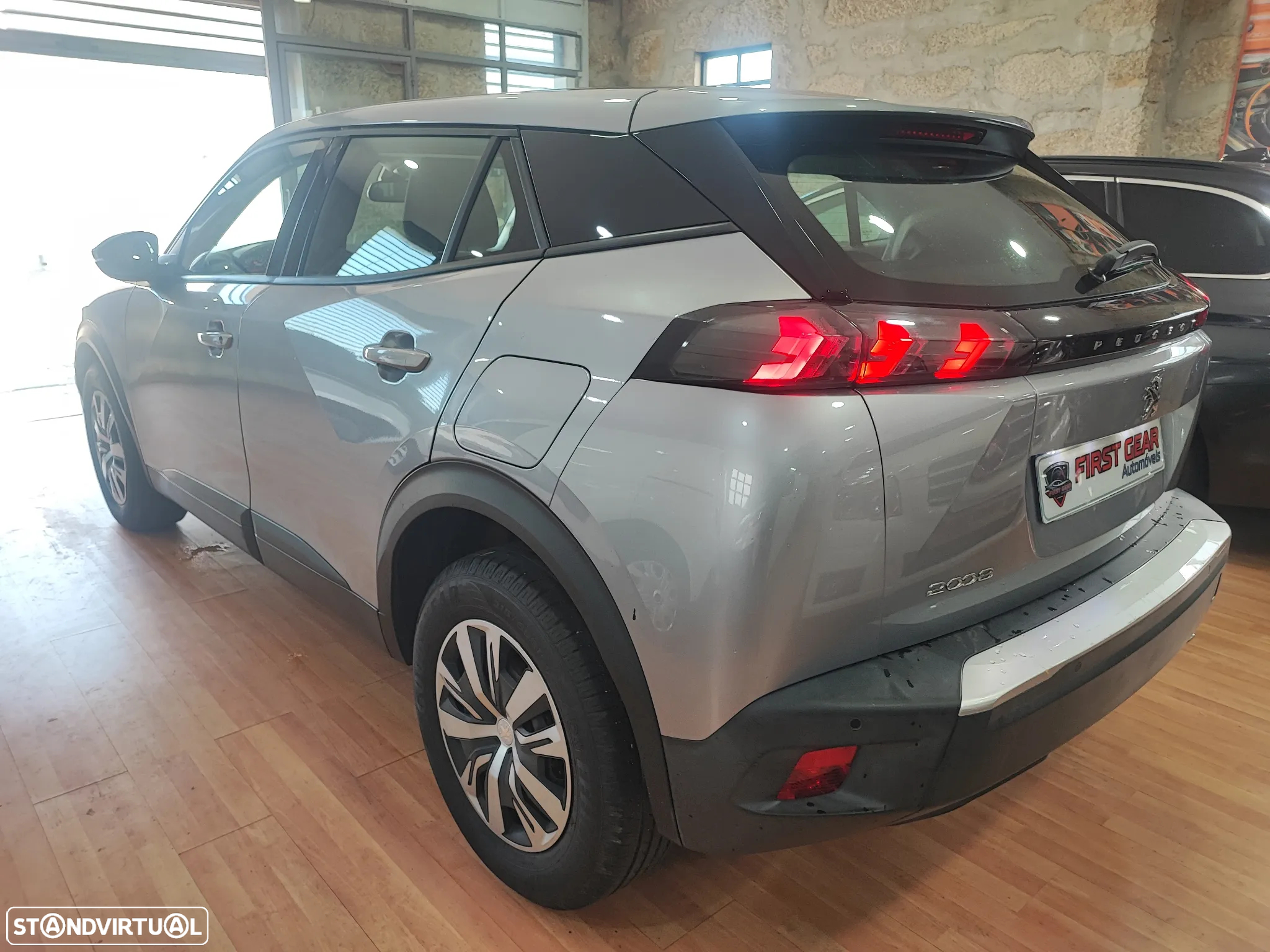 Peugeot 2008 BlueHDi 110 Active - 8