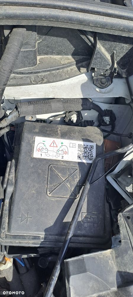 Peugeot 3008 1.6 PureTech Hybrid PHEV Allure Pack S&S EAT8 - 13