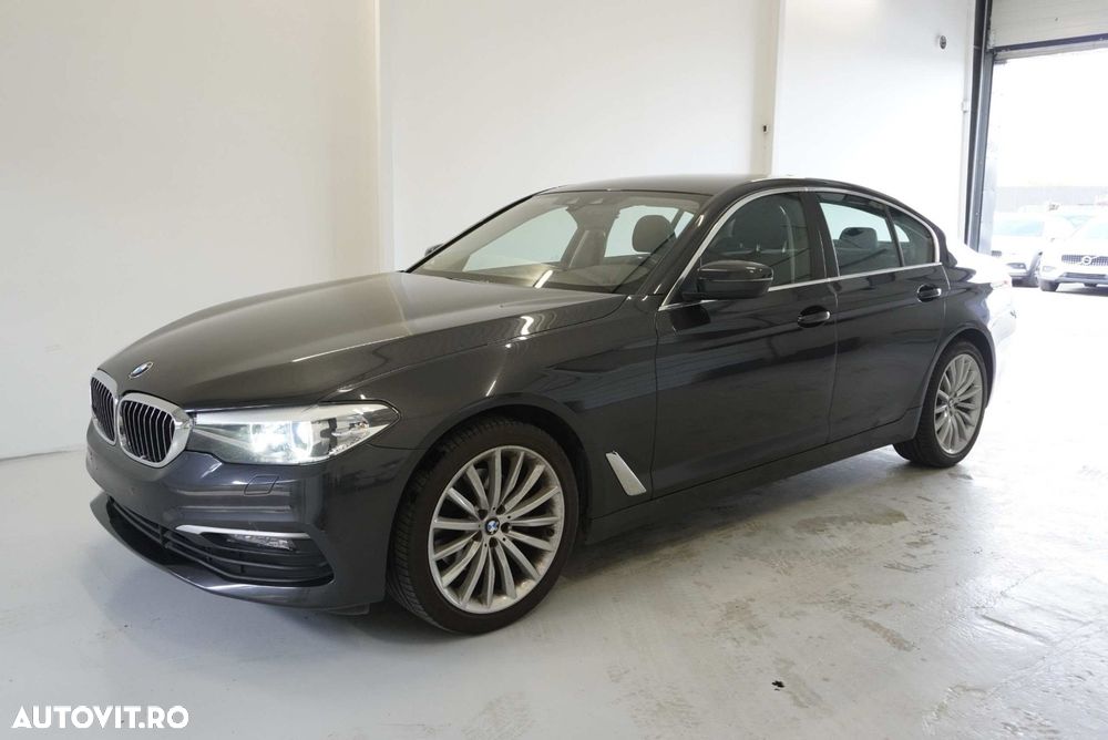 BMW Seria 5 520i Aut. - 1