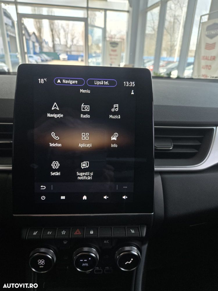 Renault Captur PHEV 160 Techno - 10