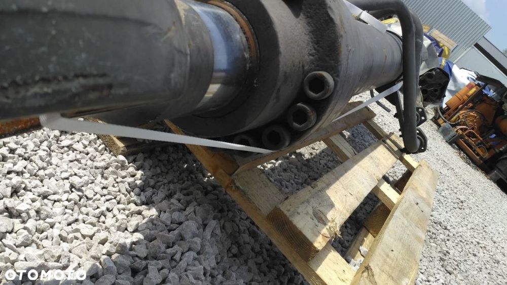 Siłownik Volvo [D210 S100 T105] - 5