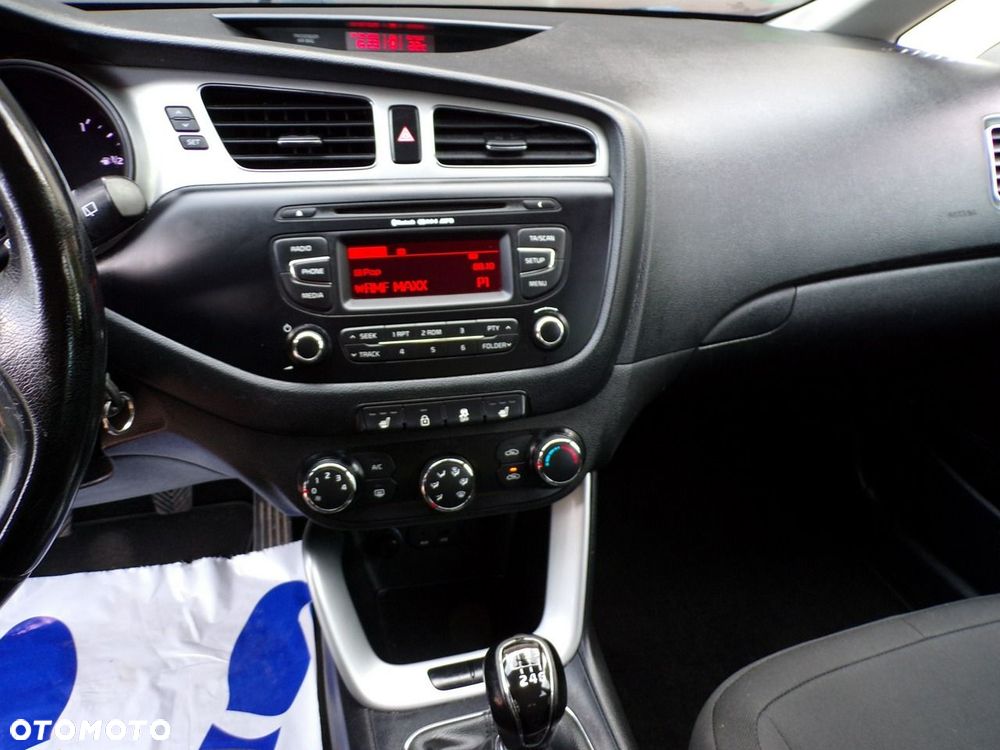 Kia Ceed - 23