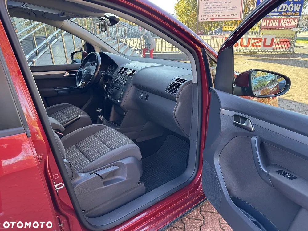 Volkswagen Touran 1.4 TSI Cross - 17