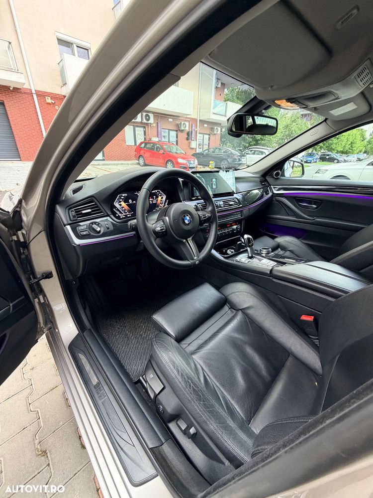 BMW Seria 5 525d xDrive - 10