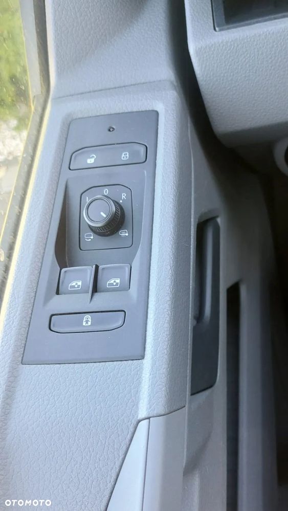 Volkswagen TRANSPORTER - 22