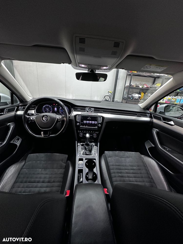 Volkswagen Passat 2.0 TDI DSG (BlueMotion Technology) Comfortline - 3