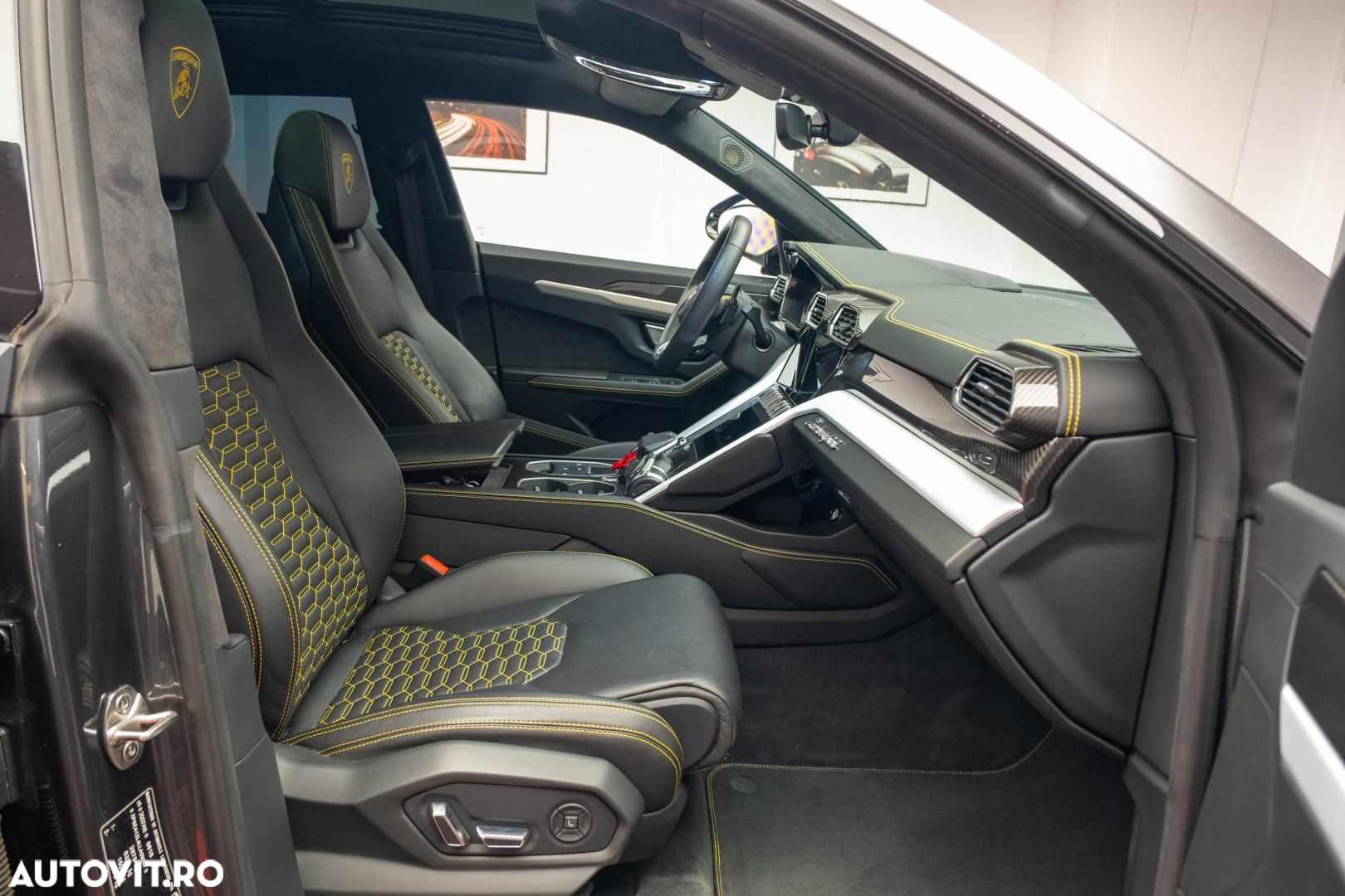 Lamborghini URUS - 18