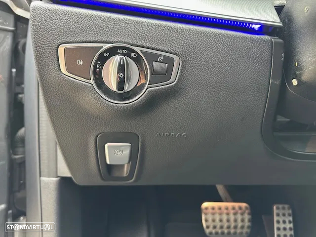Mercedes-Benz E 300 d AMG Line - 16