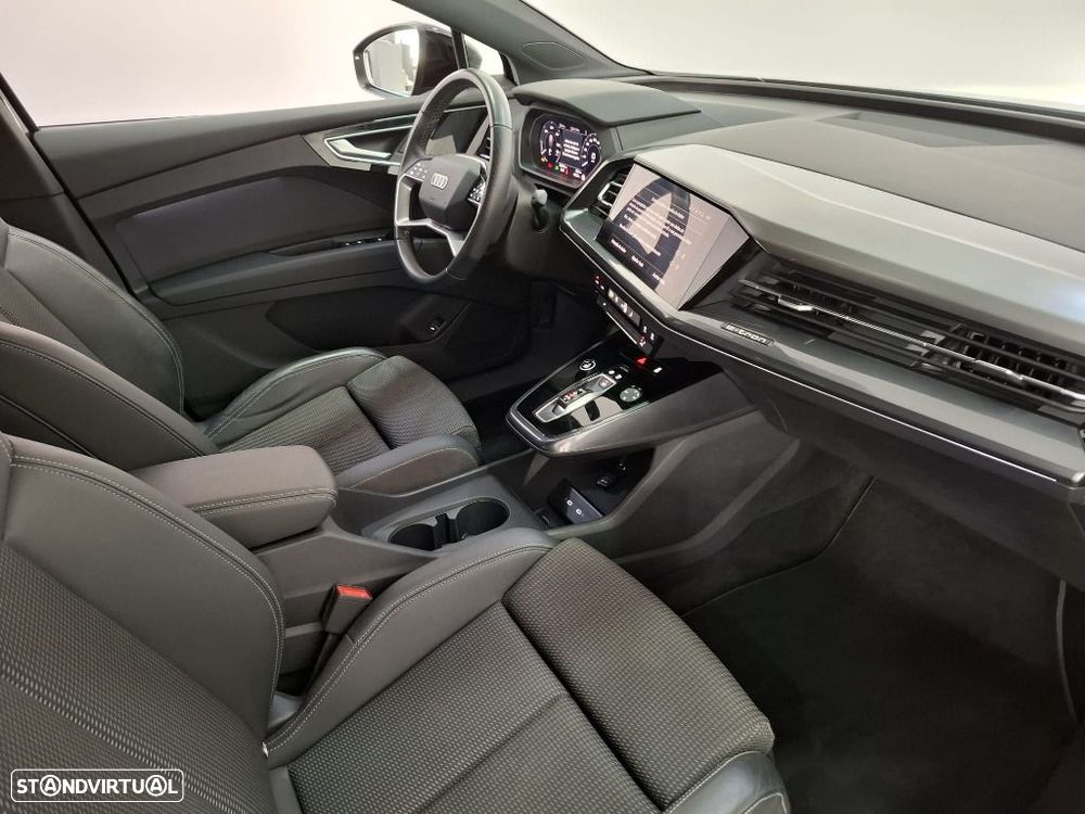 Audi Q4 e-tron 45 82 kWh SE Business - 17