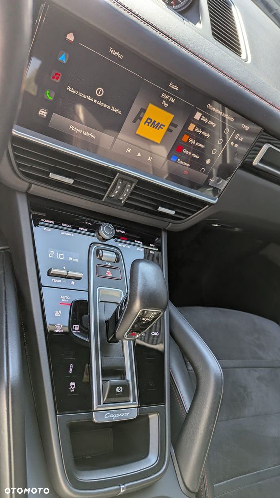 Porsche Cayenne GTS - 17