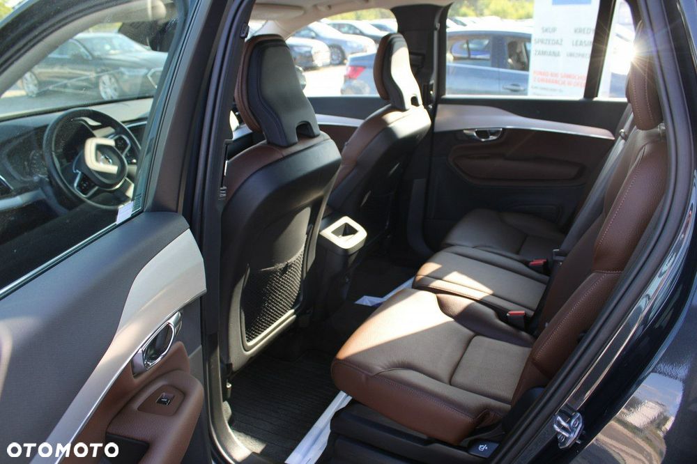 Volvo XC 90 - 30
