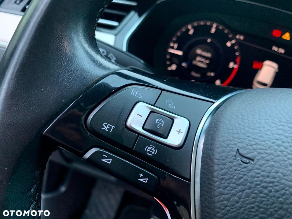 Volkswagen Passat 2.0 TDI BMT Highline DSG - 22