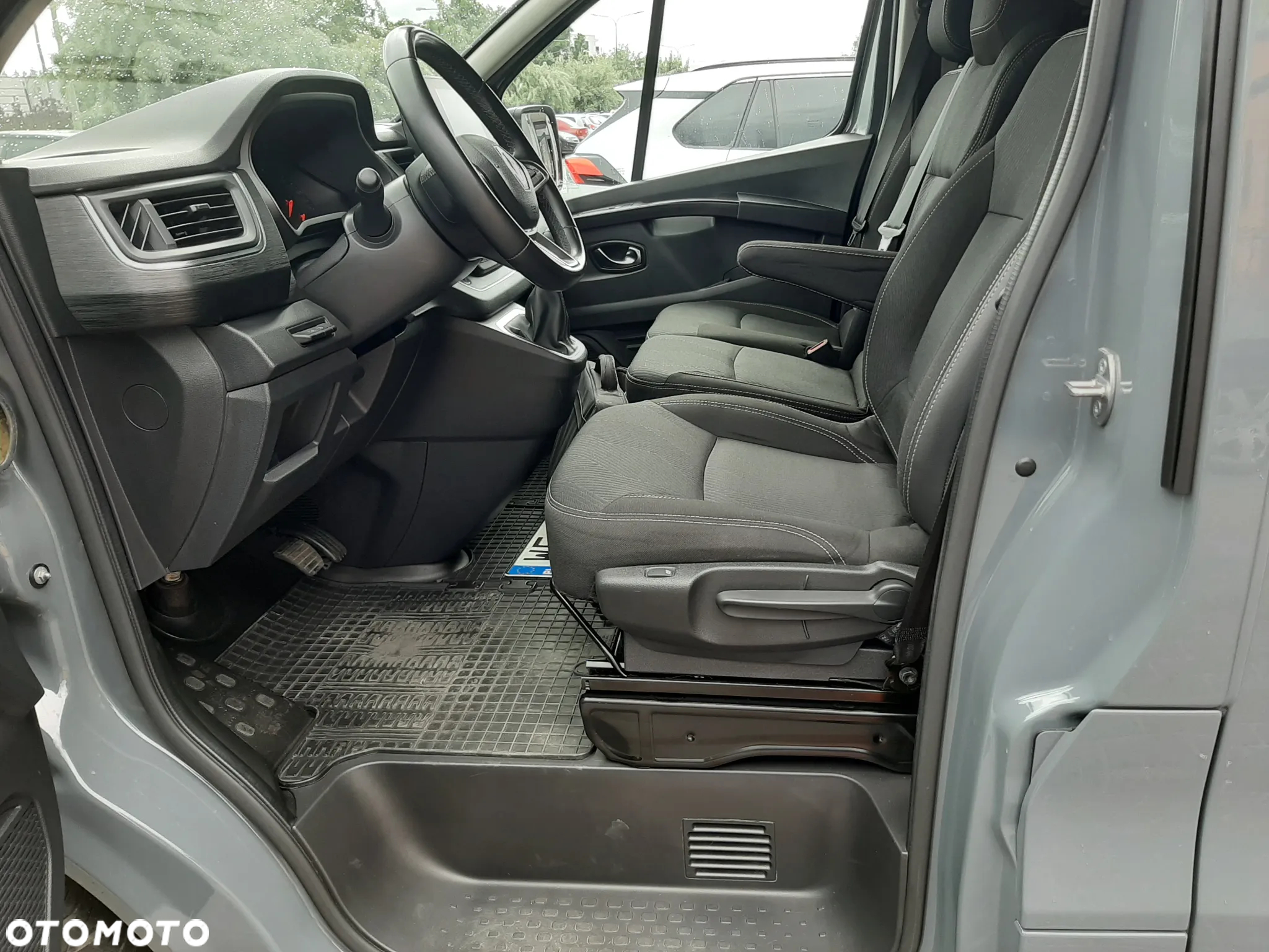 Renault Trafic - 21