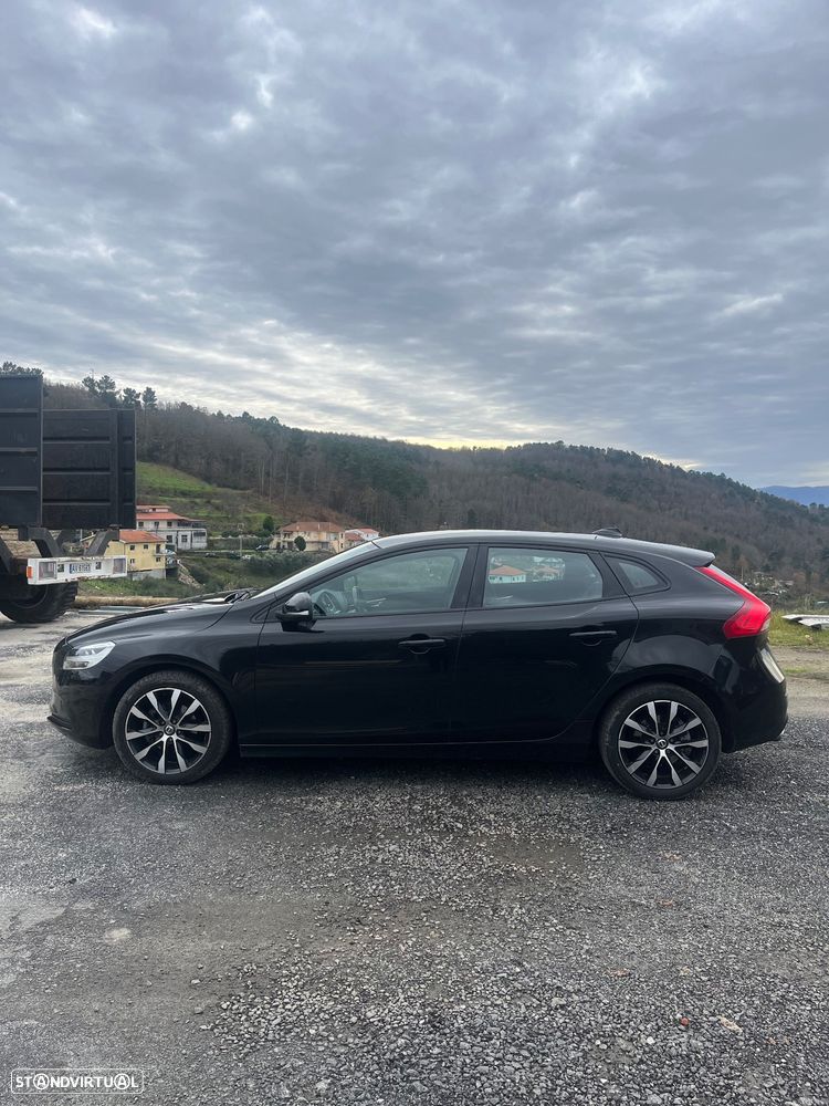 Volvo V40 D2 Momentum - 6