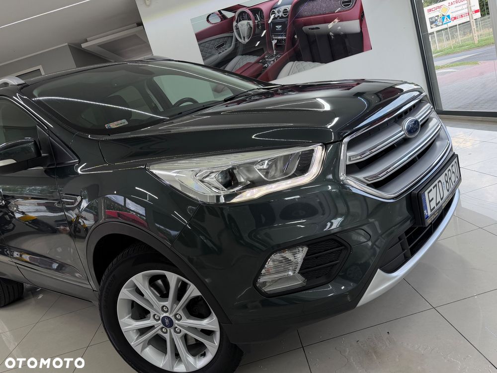 Ford Kuga 1.5 TDCi 2x4 Titanium - 40