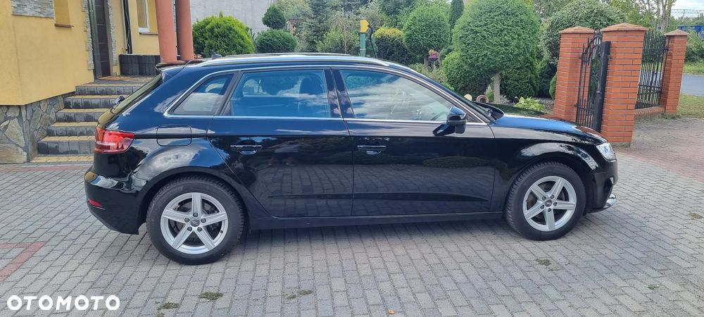Audi A3 Sportback 1.5 TFSI S tronic - 5