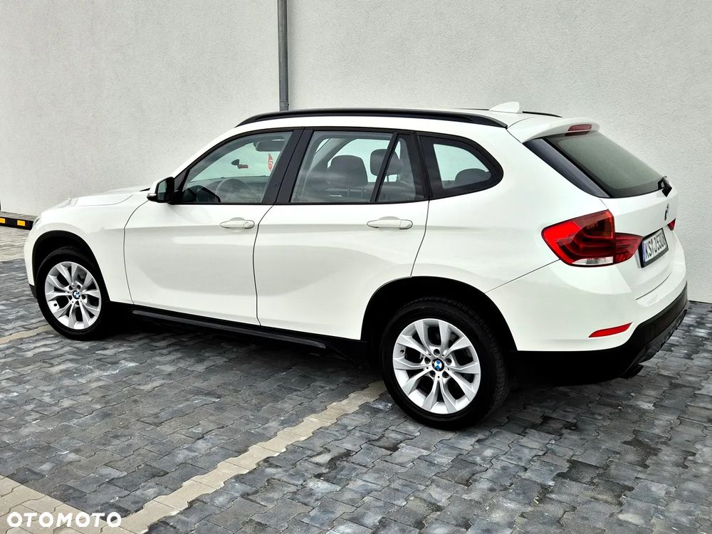 BMW X1 sDrive18d xLine - 14