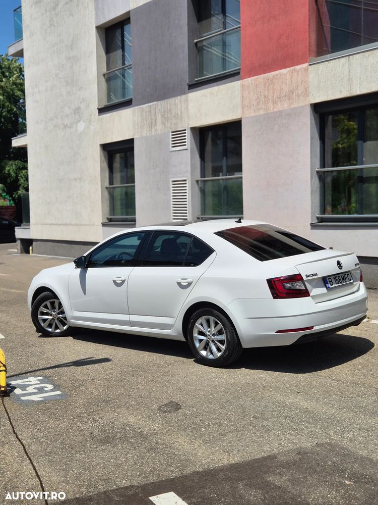 Skoda Octavia 1.5 TSI DSG MHEV Style - 4