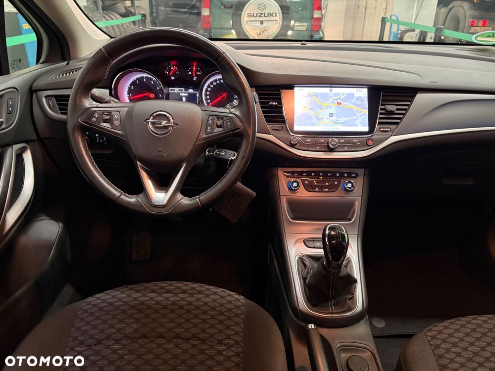 Opel Astra 1.4 Turbo Business - 20