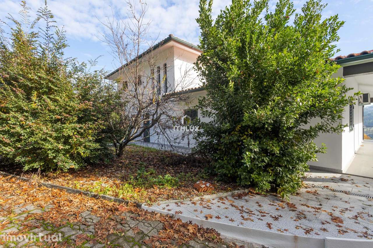 Moradia com vista deslumbrante sobre o rio Tâmega, localizada em Maure - Grande imagem: 3/49