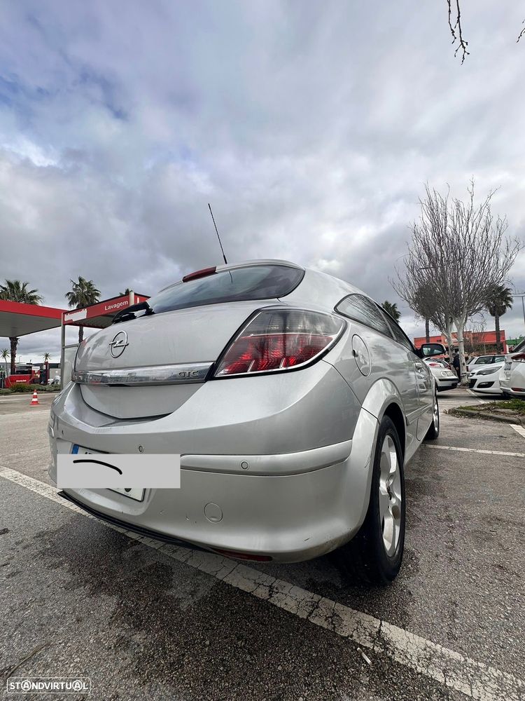 Opel Astra GTC 1.6 - 21