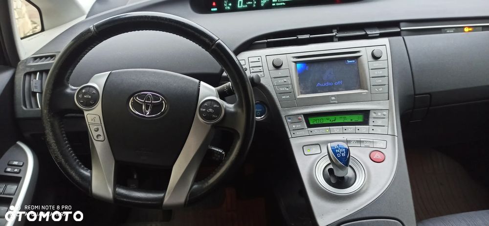 Toyota Prius - 5