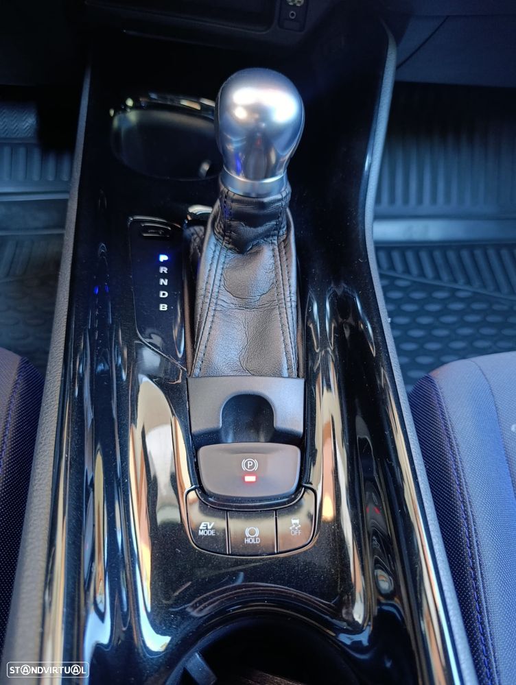 Toyota C-HR 1.8 HSD Comfort+P.Style - 18