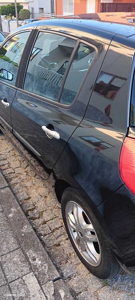 Renault Clio 1.2 16V Dynamique - 8