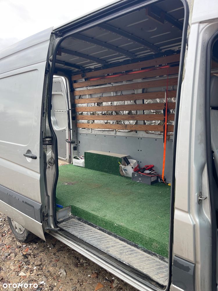 Volkswagen Crafter - 11