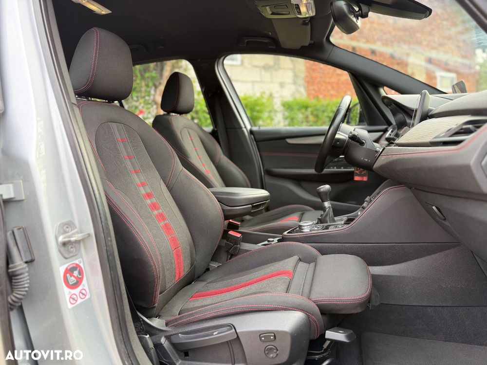 BMW Seria 2 218d - 15