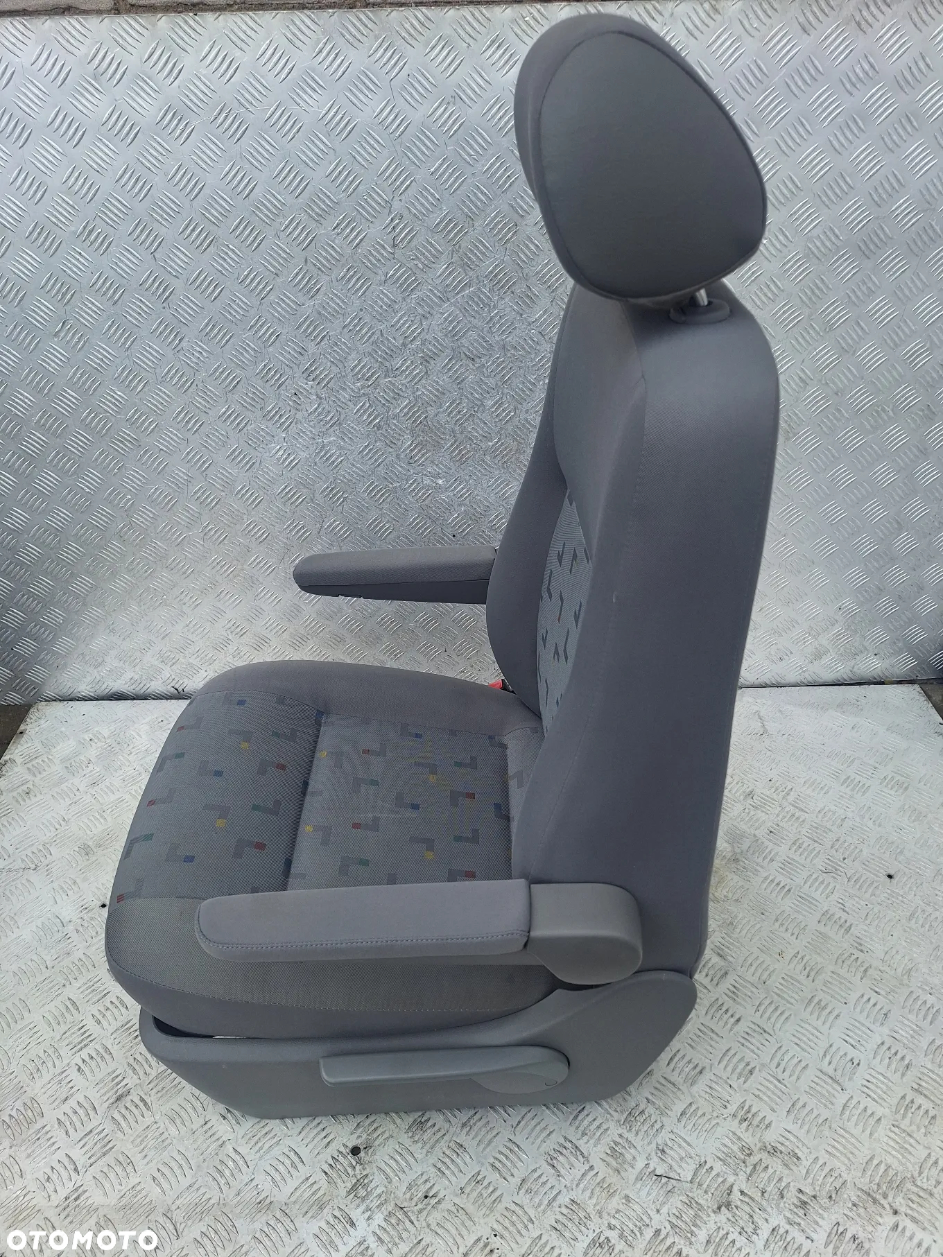 FOTEL LEWY PRZÓD KIEROWCY PODŁOKIETNIKI VW TRANSPORTER T5 CARAVELLE - 3