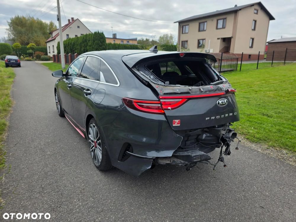 Kia ProCeed - 6