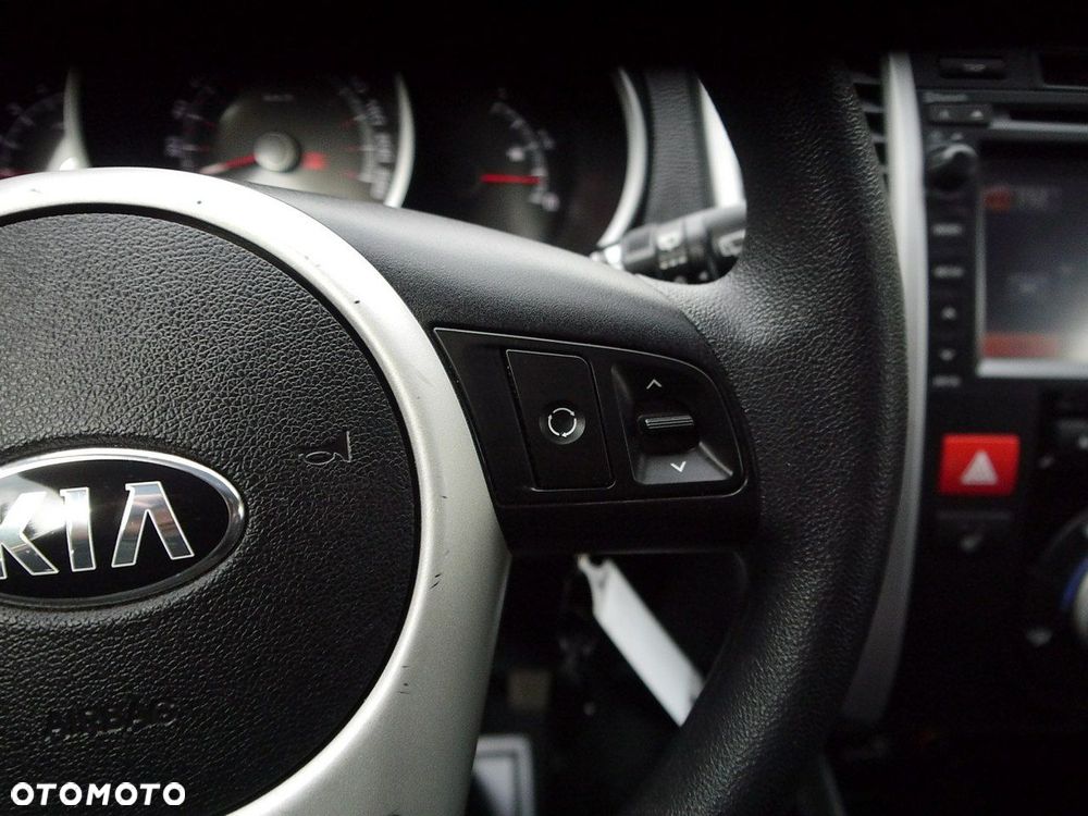 Kia Venga 1.4 CRDi 90 Dream-Team Edition - 32