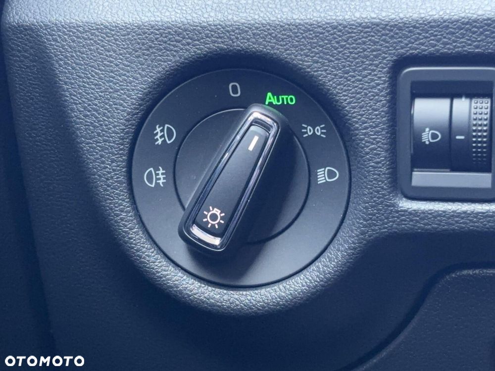 Skoda Kamiq 1.0 TSI Selection DSG - 19