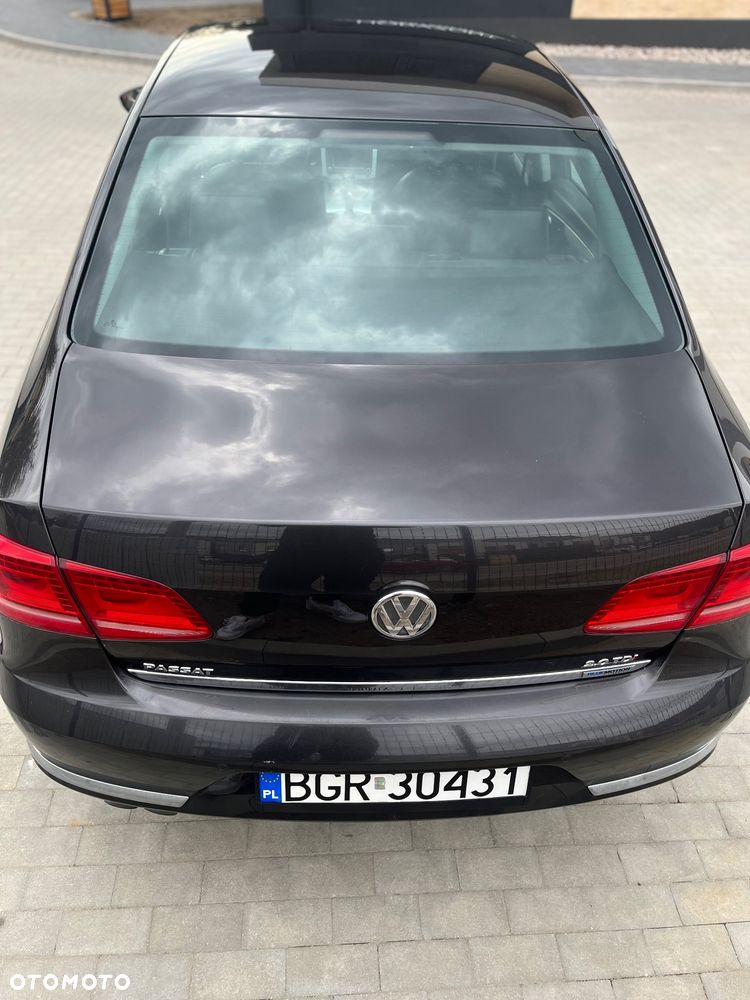Volkswagen Passat 2.0 TDI Comfortline DSG - 11