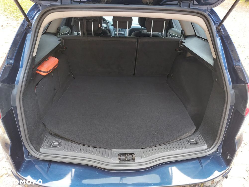 Ford Mondeo SW - 21