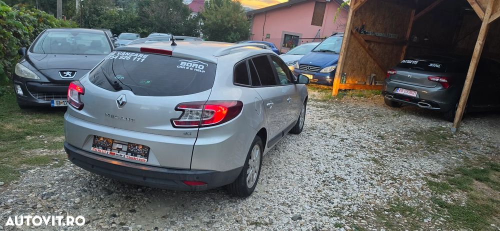 Renault Megane - 5