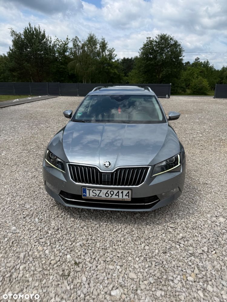 Skoda Superb 2.0 TDI Sportline DSG - 5