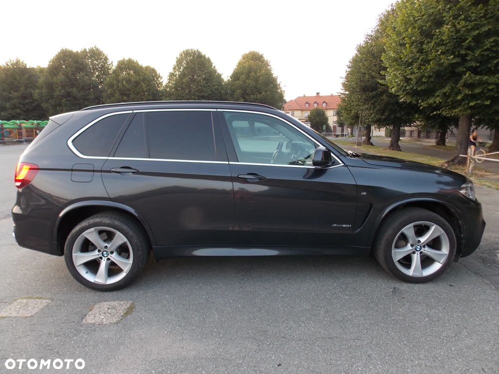 BMW X5 xDrive50i - 7