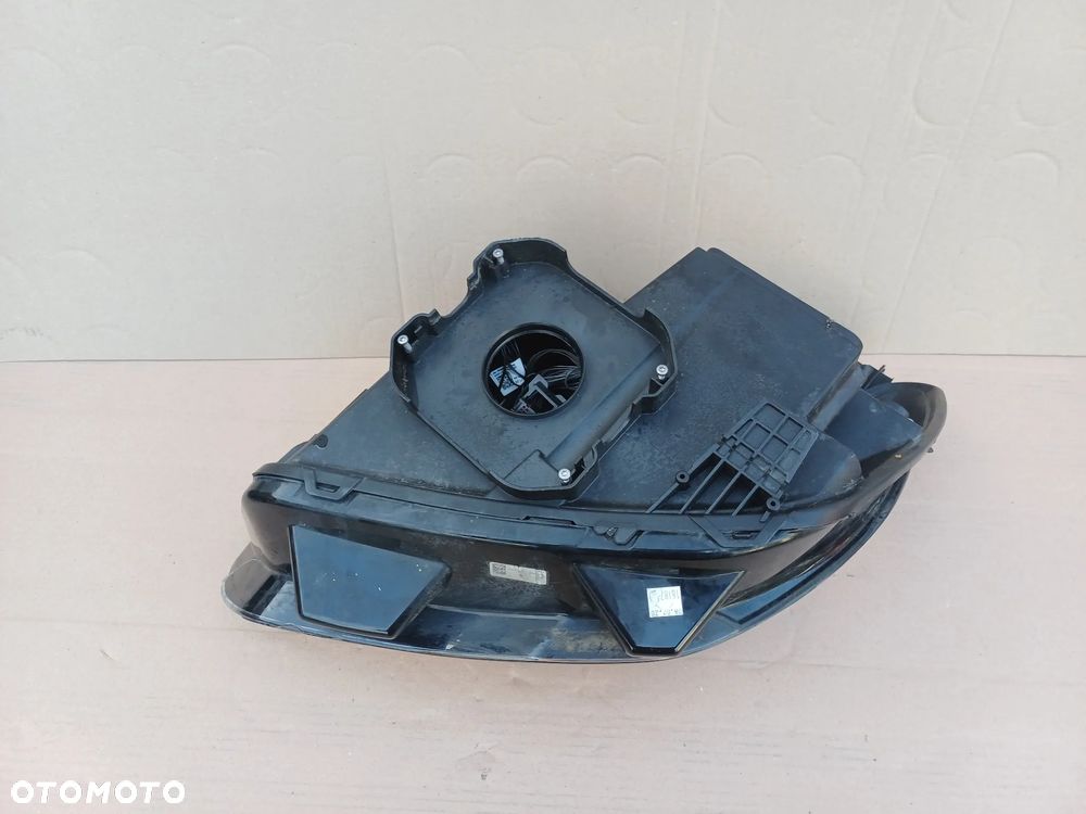 Lampa prawy przód Opel Grandland X YP00015980 Europa - 3