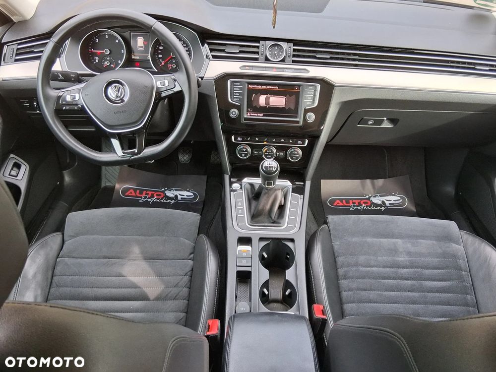 Volkswagen Passat - 7