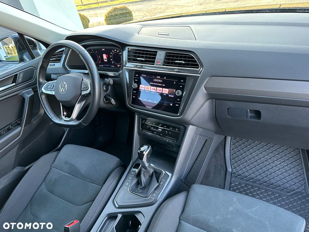 Volkswagen Tiguan 2.0 TDI SCR Elegance DSG - 25