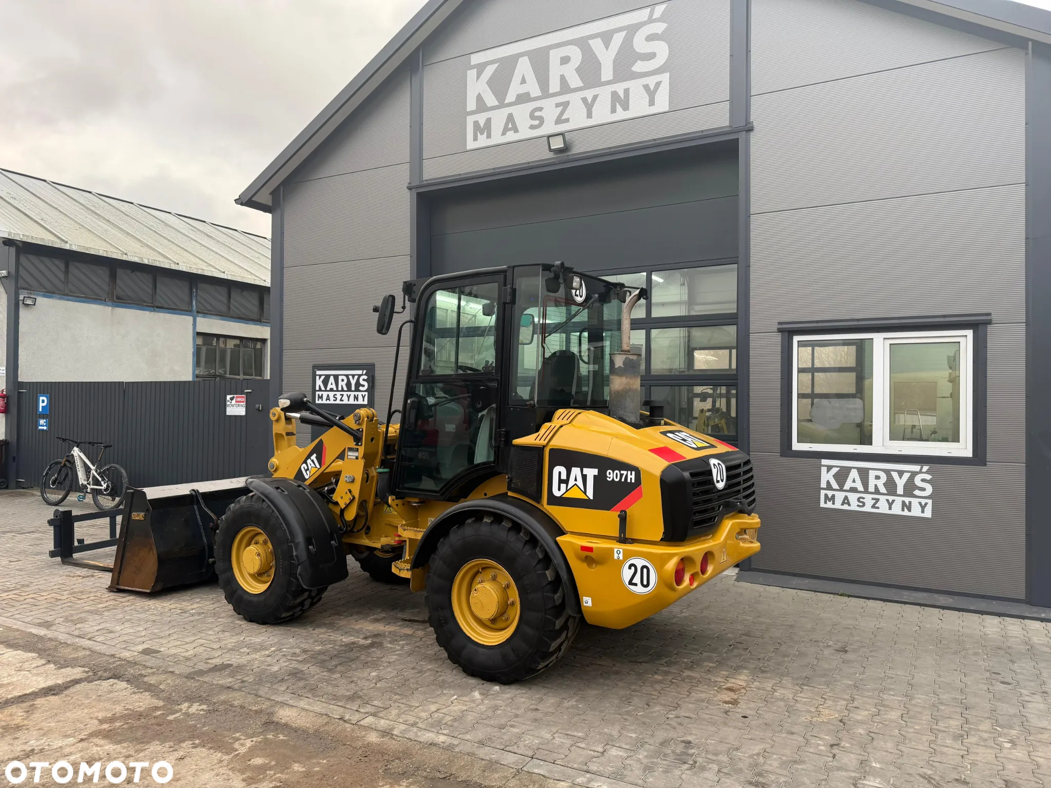 Caterpillar ŁADOWARKA KOŁOWA CAT CATERPILLAR 907 906 907H 908 2010 - 16