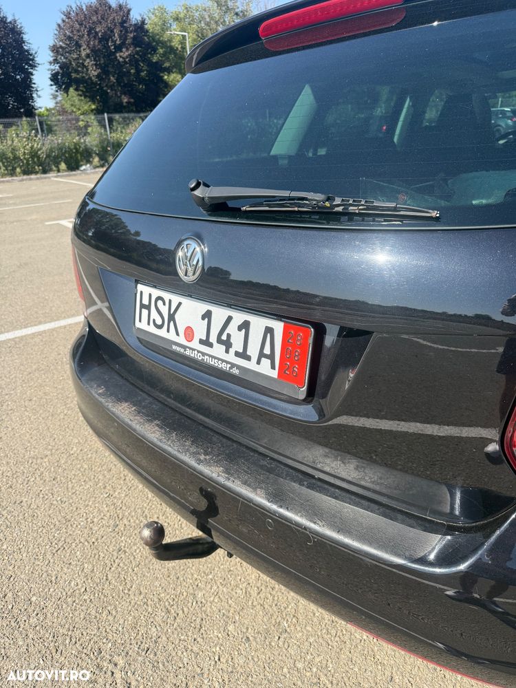 Volkswagen Golf - 8