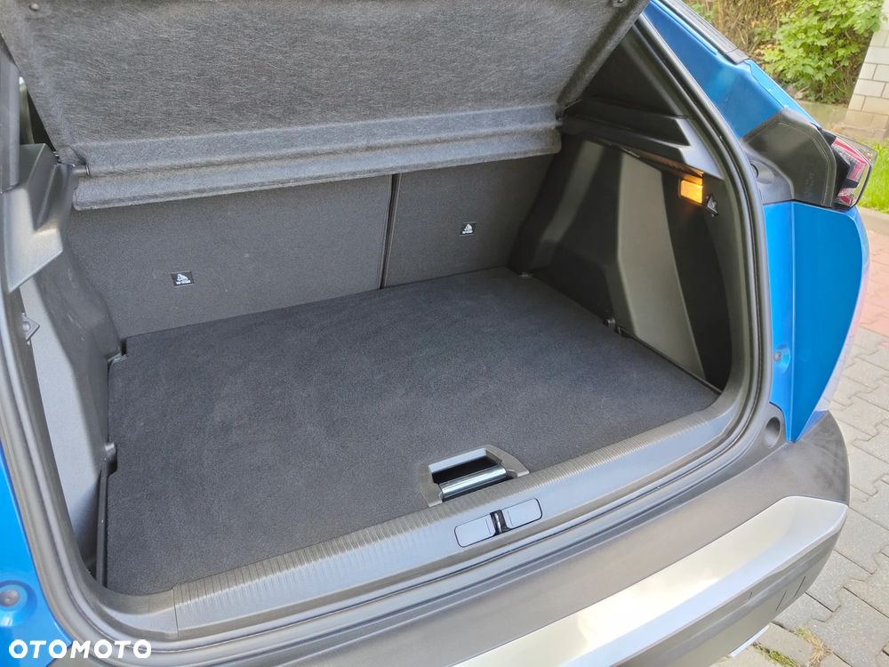Peugeot 2008 1.2 PureTech Allure S&S - 6