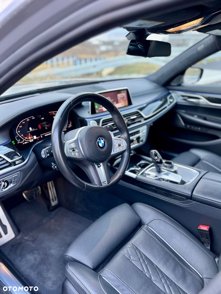 BMW Seria 7 750Li xDrive - 10
