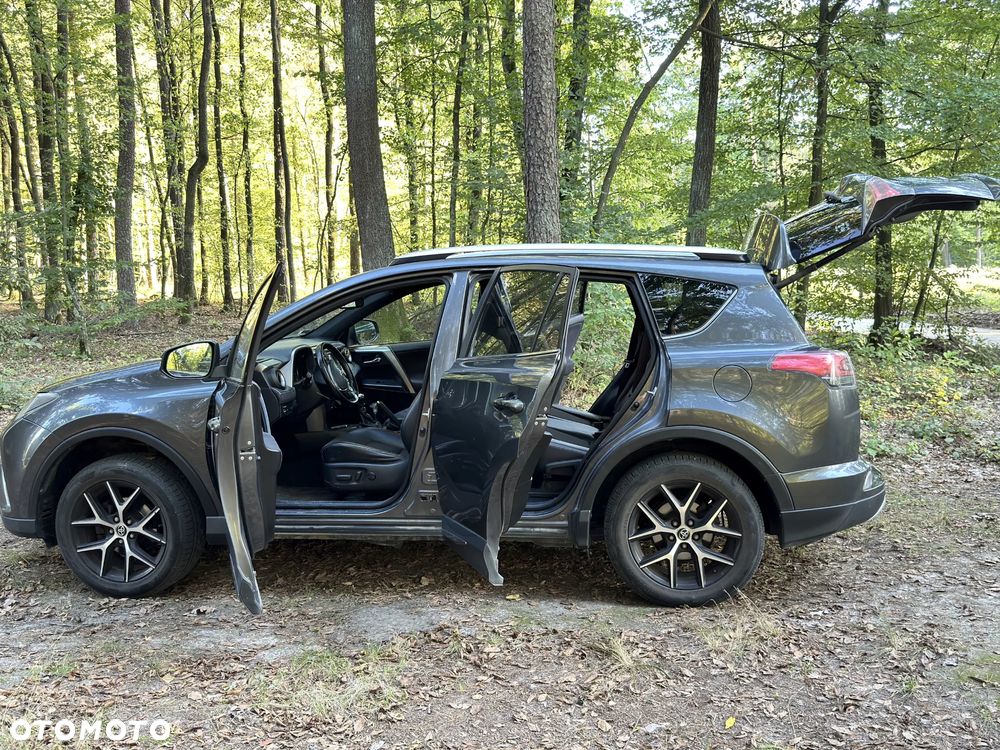 Toyota RAV4 - 11