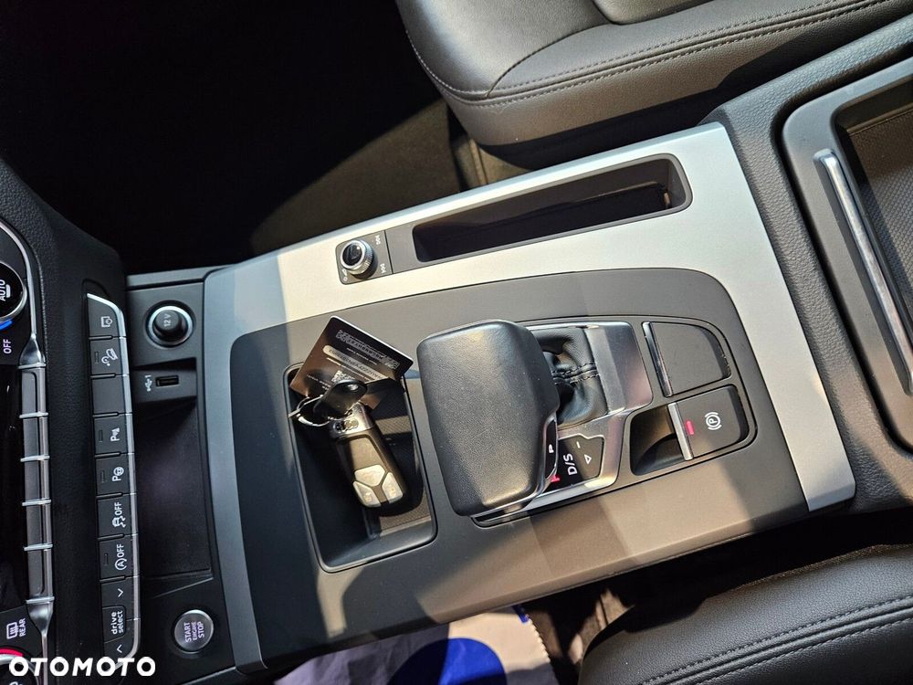 Audi Q5 Sportback - 28